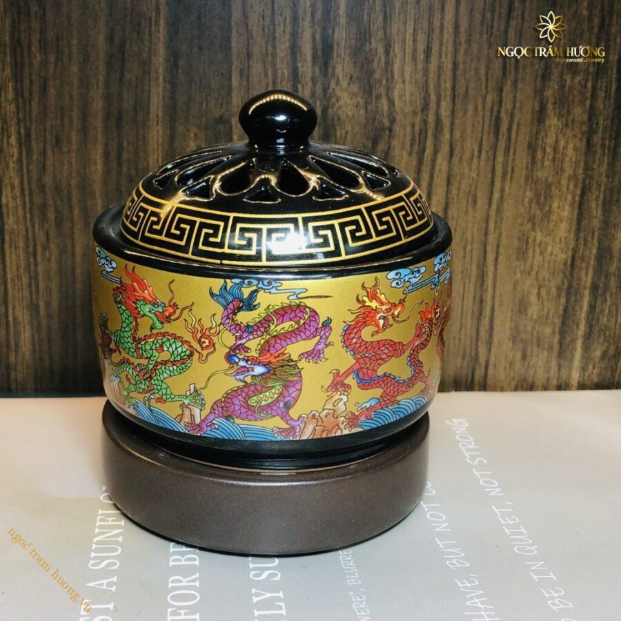 Vòng trầm hương từ thiên nhiên - Ngọc Trầm Hương