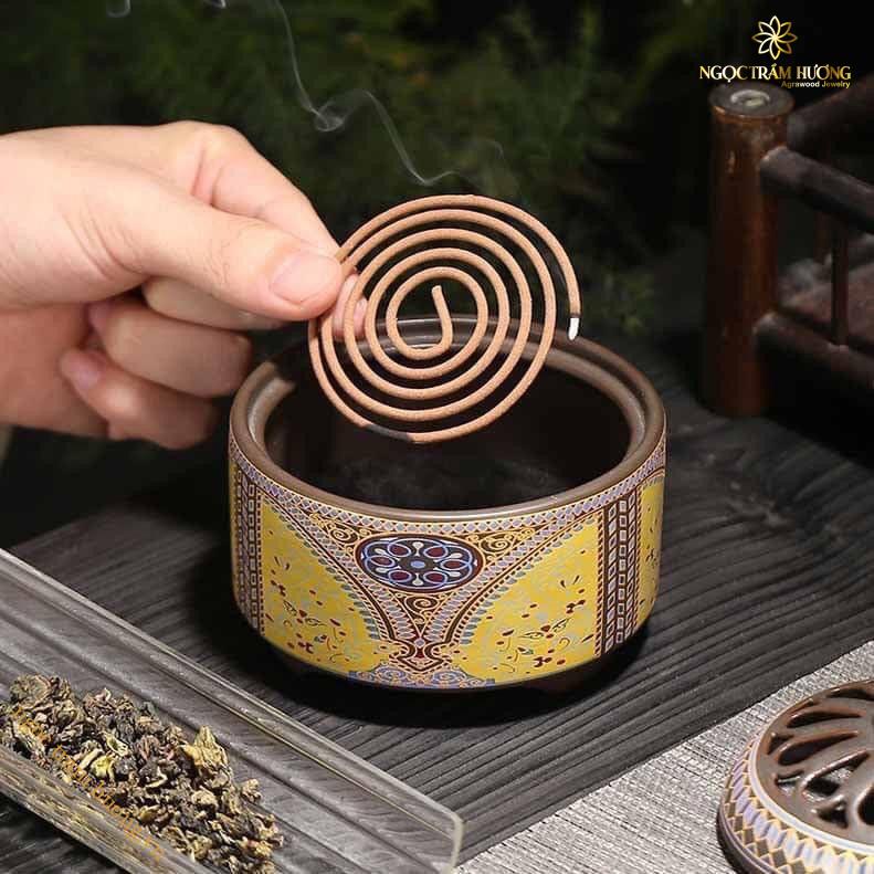 Vòng trầm hương từ thiên nhiên - Ngọc Trầm Hương