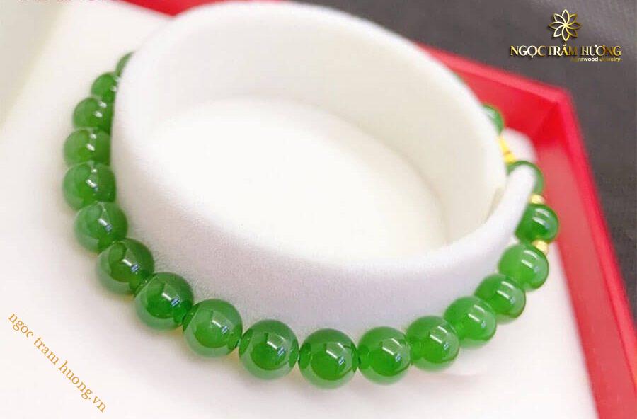 Vòng trầm hương từ thiên nhiên - Ngọc Trầm Hương