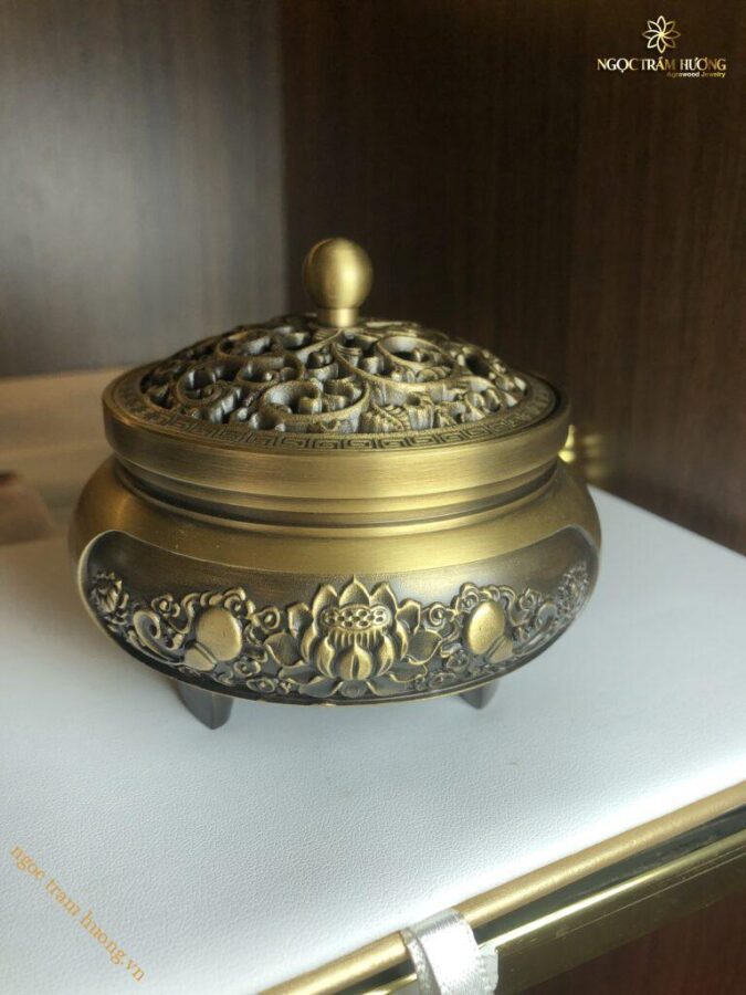 Vòng trầm hương từ thiên nhiên - Ngọc Trầm Hương