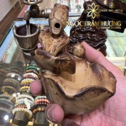 Vòng trầm hương từ thiên nhiên - Ngọc Trầm Hương