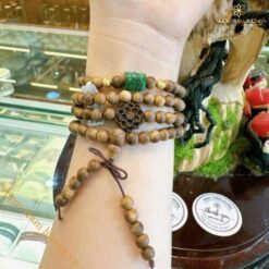 Chuỗi trầm hương Indo 6 li 108 hạt mix charm vàng 24k