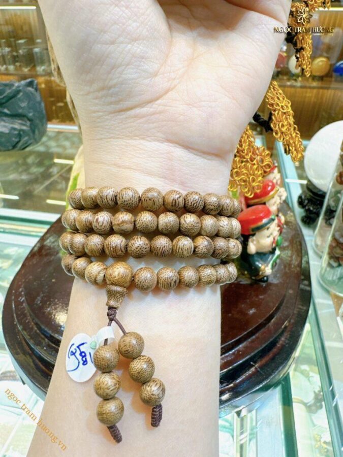 Chuỗi trầm hương Lào tự nhiên 8li 108 hạt