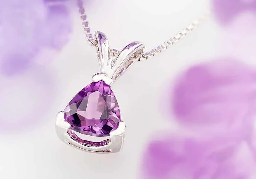 Vòng trầm hương từ thiên nhiên - Ngọc Trầm Hương