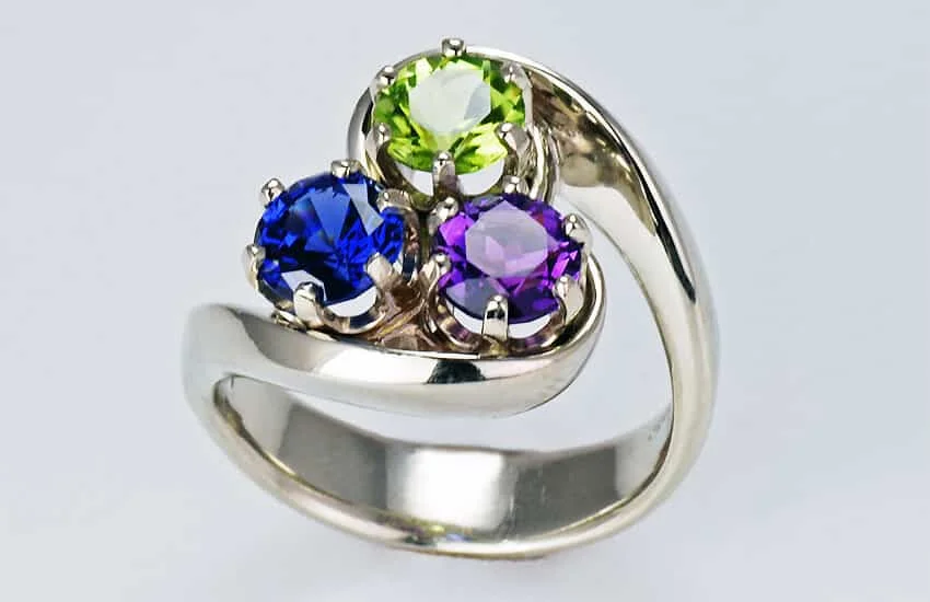 Vòng trầm hương từ thiên nhiên - Ngọc Trầm Hương