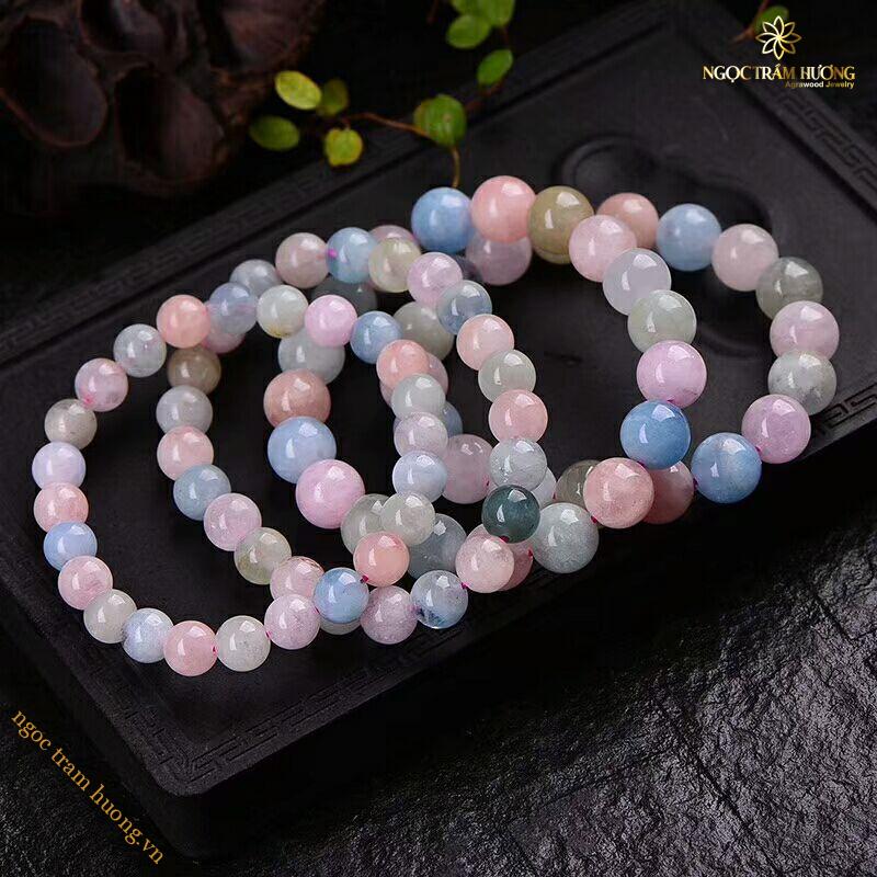 Vòng trầm hương từ thiên nhiên - Ngọc Trầm Hương