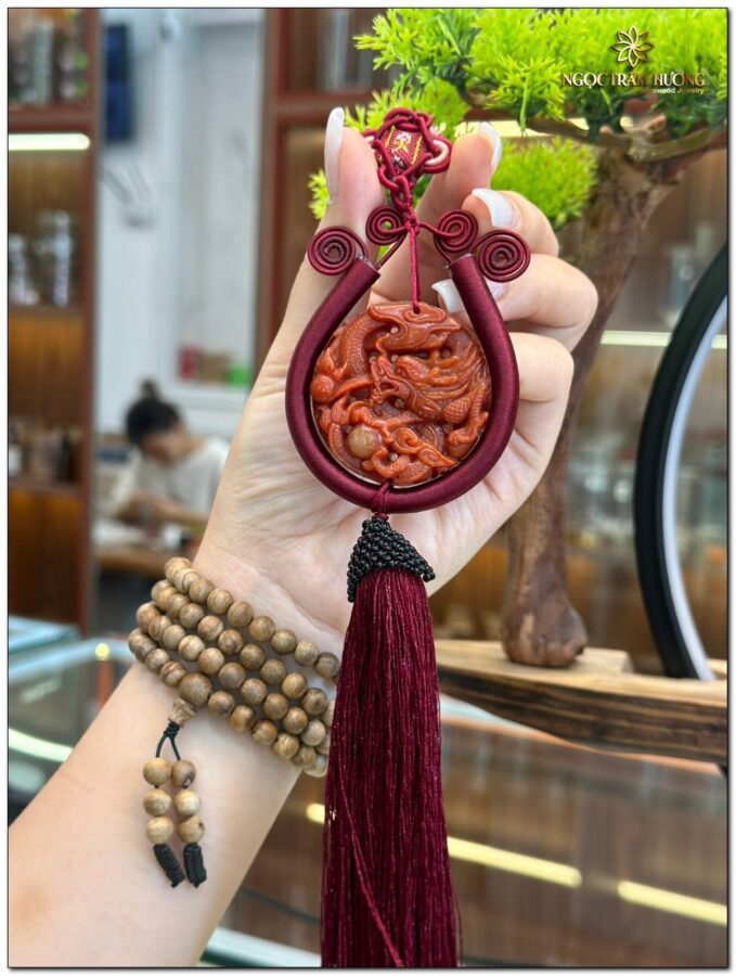Vòng trầm hương từ thiên nhiên - Ngọc Trầm Hương