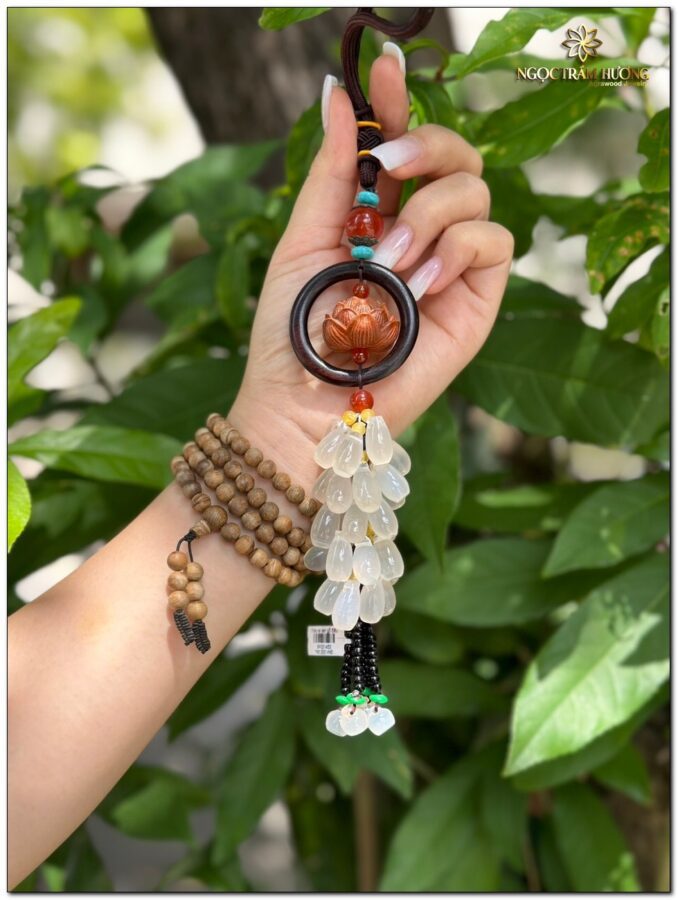 Vòng trầm hương từ thiên nhiên - Ngọc Trầm Hương