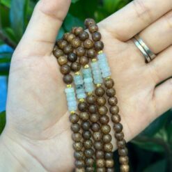 Vòng trầm hương từ thiên nhiên - Ngọc Trầm Hương Vòng trầm hương từ thiên nhiên - Ngọc Trầm Hương