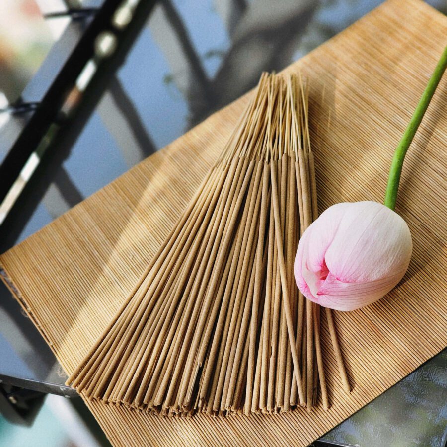 Vòng trầm hương từ thiên nhiên - Ngọc Trầm Hương