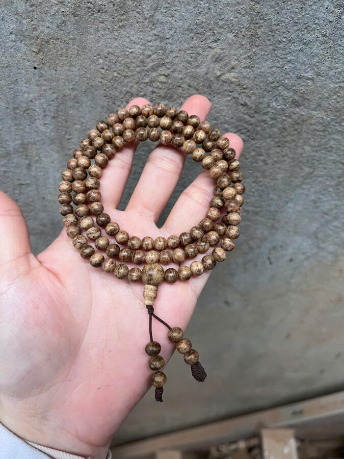 Vòng trầm hương từ thiên nhiên - Ngọc Trầm Hương Vòng trầm hương từ thiên nhiên - Ngọc Trầm Hương