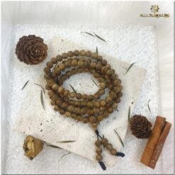 Vòng trầm hương từ thiên nhiên - Ngọc Trầm Hương