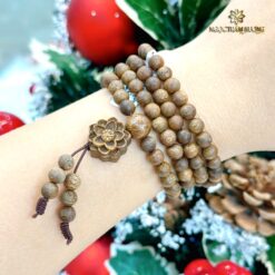 Chuỗi trầm hương A Lưới 6 li 108 hạt tự nhiên - Vuông