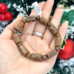 Vòng trầm hương từ thiên nhiên - Ngọc Trầm Hương