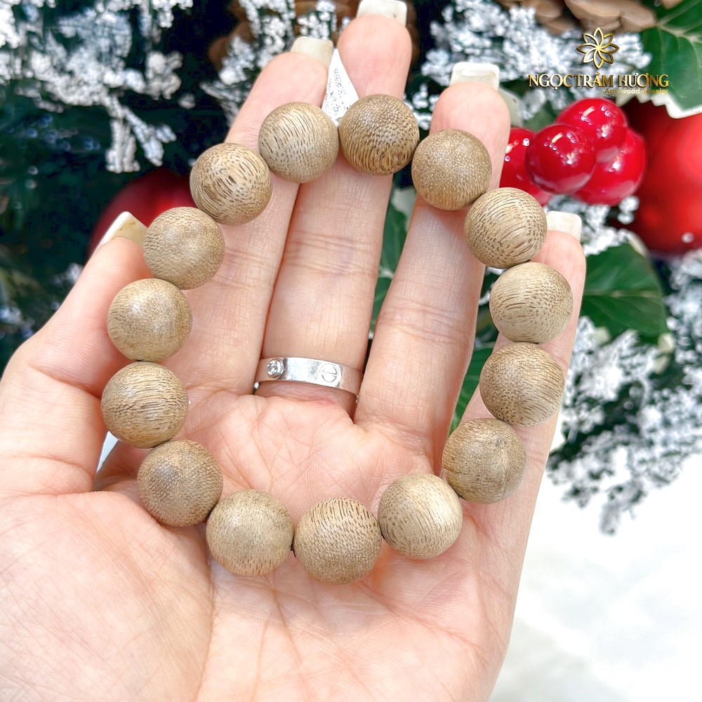 Vòng trầm Tốc hương Khánh Hòa 14li tự nhiên - Vuông