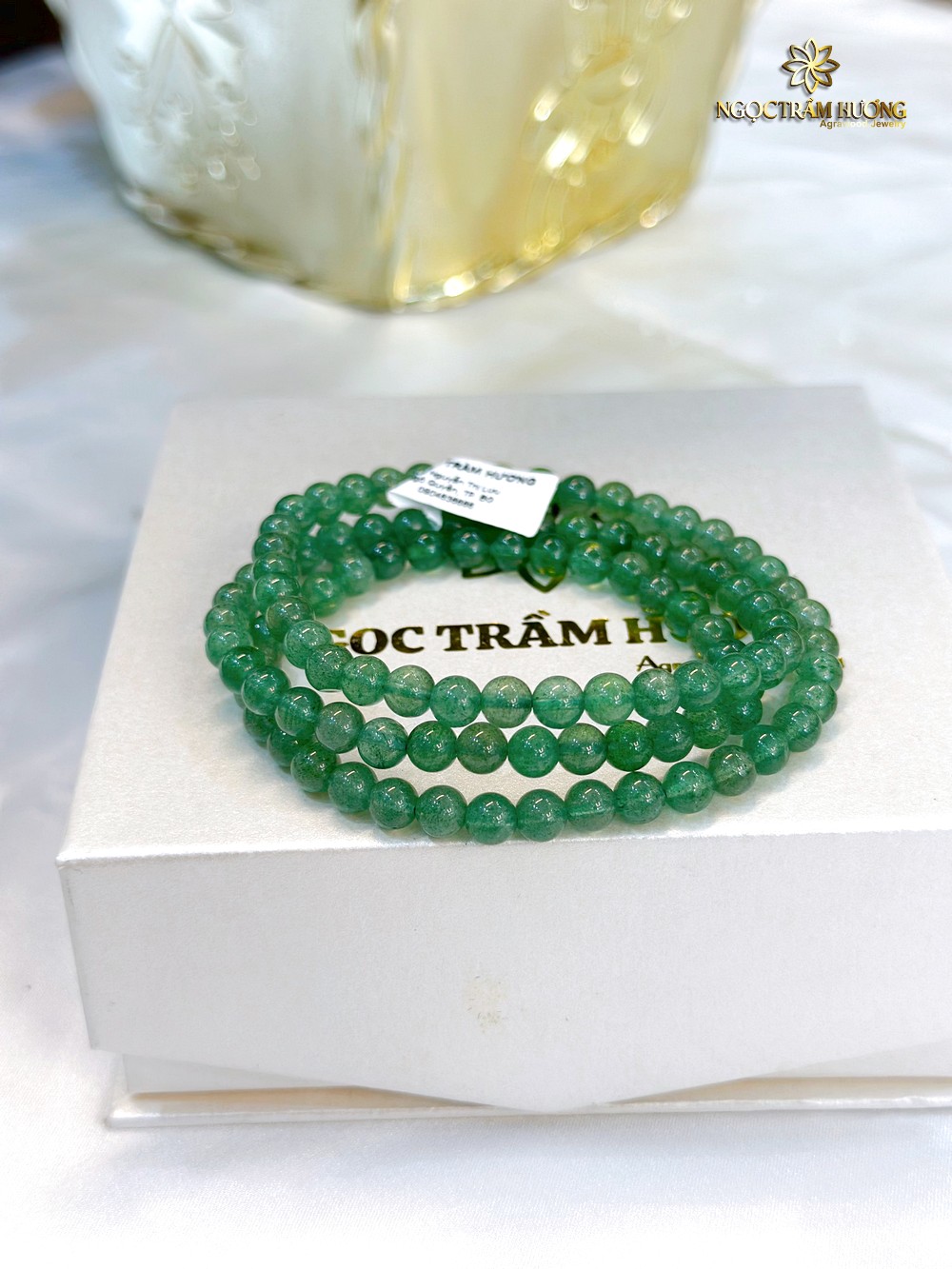 Vòng trầm hương từ thiên nhiên - Ngọc Trầm Hương Chuỗi thạch anh dâu xanh 5 li tự nhiên