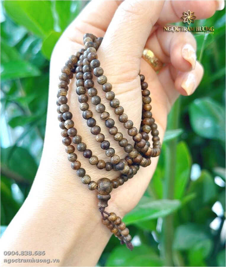 Vòng trầm hương từ thiên nhiên - Ngọc Trầm Hương Chuỗi trầm hương Indo 4 li 216 hạt (6)