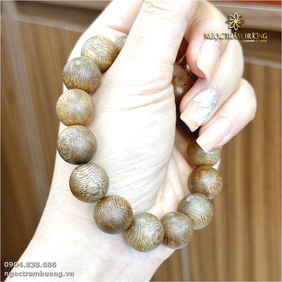 Vòng trầm hương từ thiên nhiên - Ngọc Trầm Hương Vòng trầm Phước Sơn quầng dầu 14 li (3)