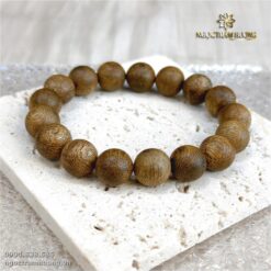 Vòng trầm hương từ thiên nhiên - Ngọc Trầm Hương