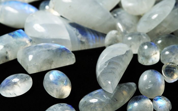 vòng tay đá moonstone