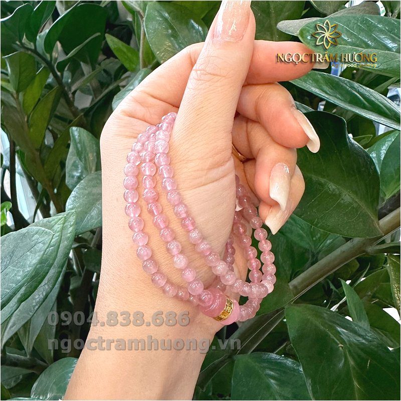Vòng trầm hương từ thiên nhiên - Ngọc Trầm Hương Chuỗi thạch anh hồng 5 li (2)